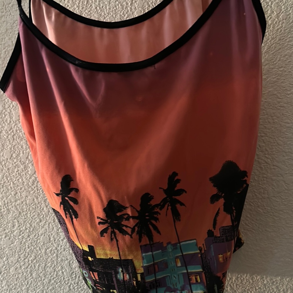 Y2K style crop Sunset Cityscape Cami Top size large - Picture 3 of 3